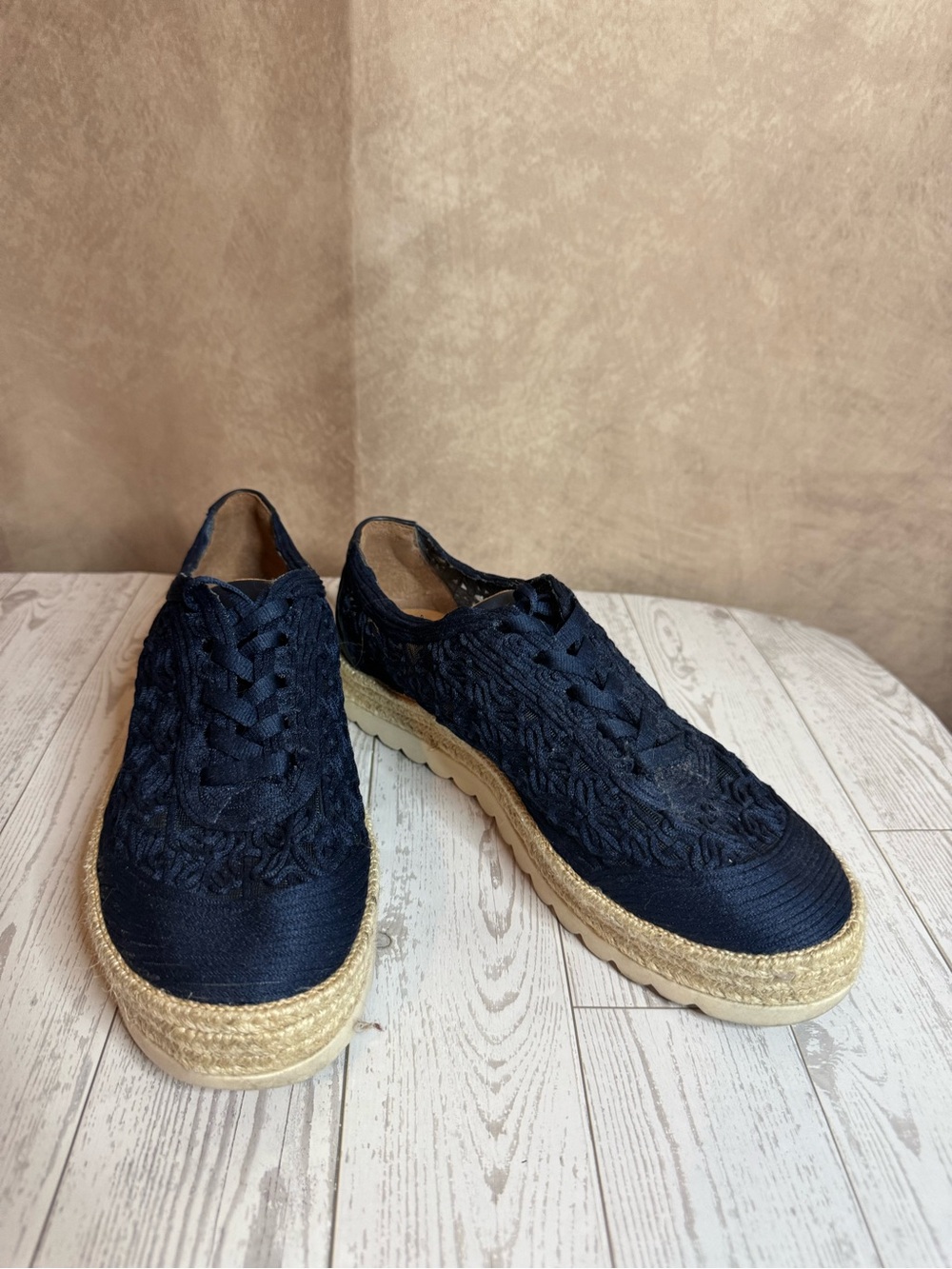 Clee by Novus Navy Lace Platform Espadrille Sneakers Women’s Size 8